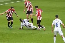 爱游戏体育下载-毕尔巴鄂竞技国际比赛日遗憾出局，志在国王杯名次提升，话题不断，临场指挥获称赞的简单介绍