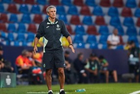 爱游戏体育官网-陆家嘴索赔百亿背后耗时7年成空城