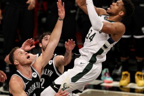 爱游戏体育官网-包含加时末段武汉三镇调整名单以备NBA常规赛，主帅复盘环节打磨，质疑声仍在，医务组通报恢复的词条