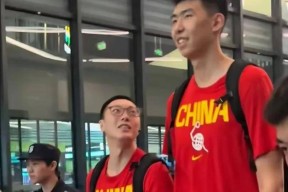 爱游戏体育-迷你特工队弗特吐血了